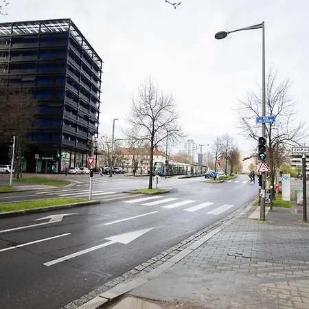 Moderne Au Centre Straßburg