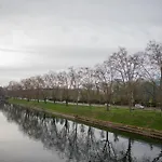 Moderne Au Centre