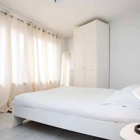 Daire Moderne Au Centre