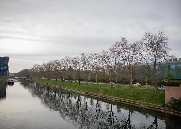 Moderne Au Centre