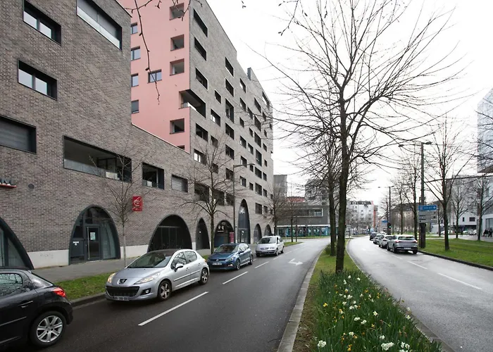Moderne Au Centre Strasbourg